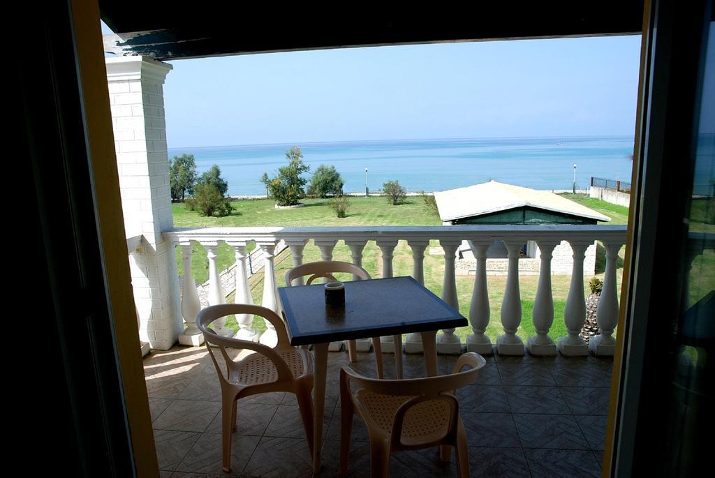 Corfu Sea Palm Residence Roda  Zimmer foto